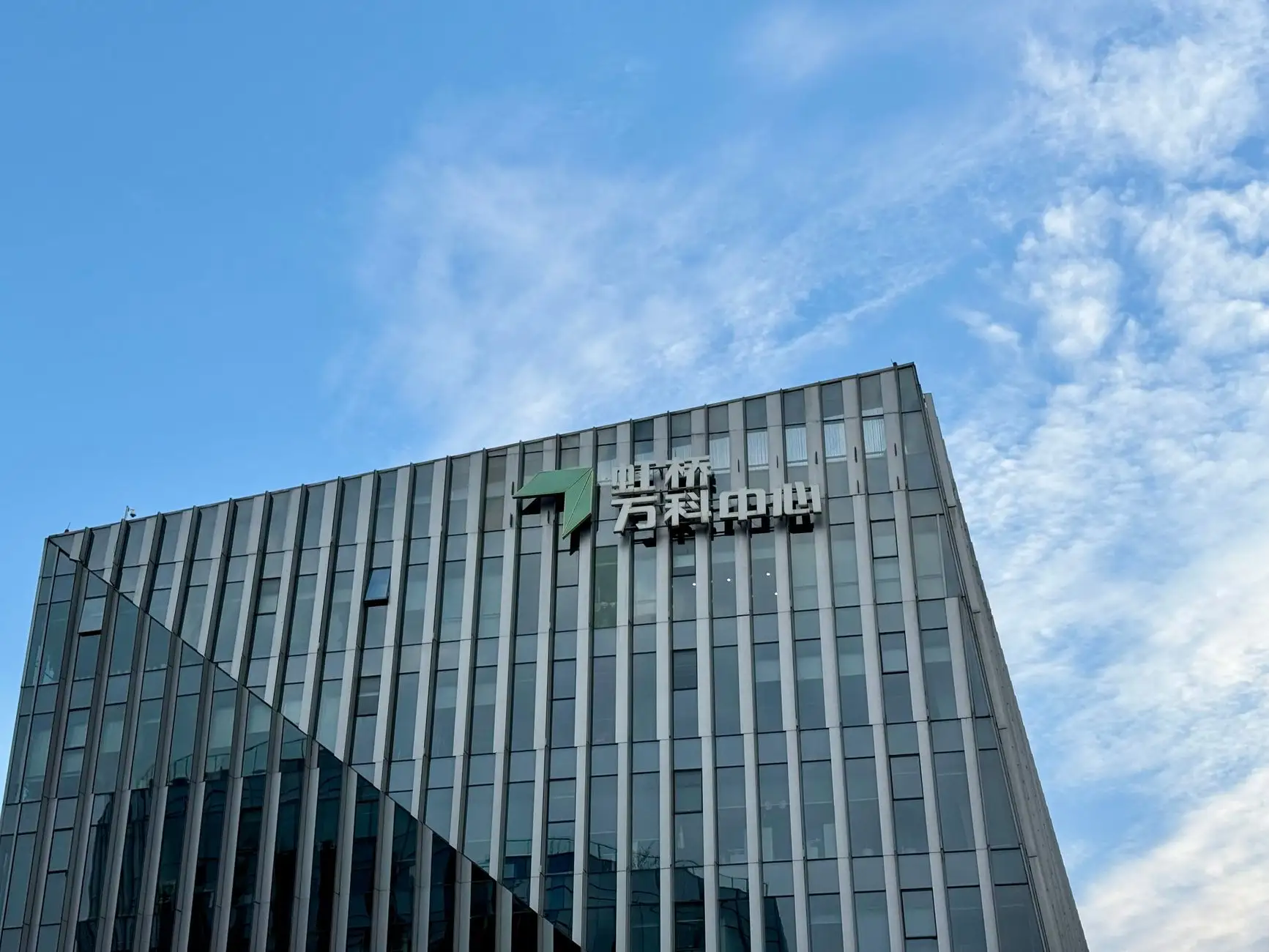 云吧台智慧餐饮系统与传统POS收银方案的功能对比分析