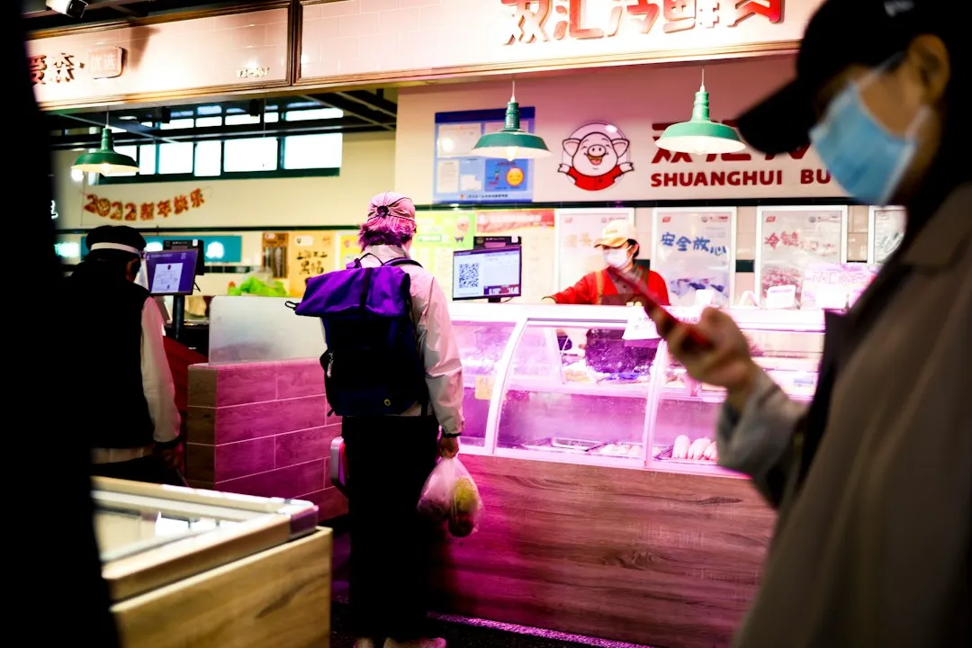 餐饮零售业数字化运营工具选型对比：云吧台与传统方案优劣分析
